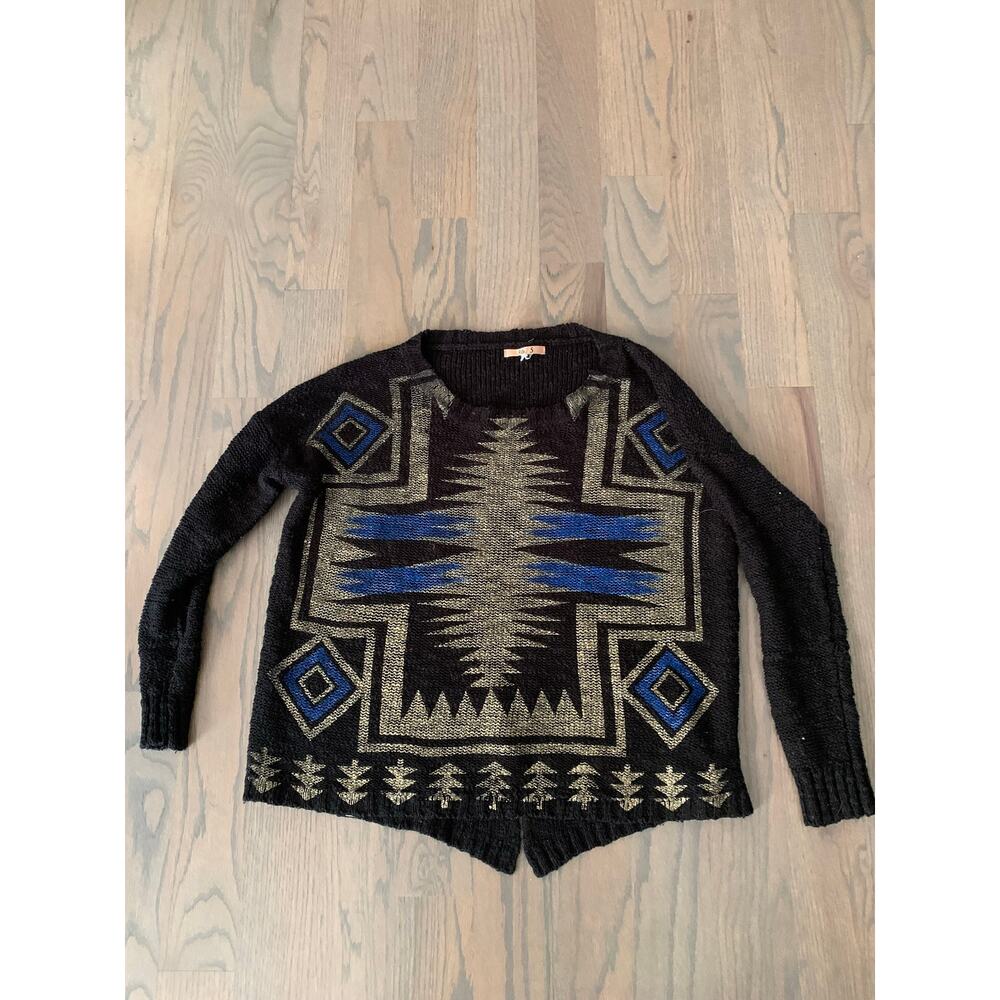 Abstract Design Sweater, 36 Point 5, Pullover, Large Cross, Geometric Pattern, - Picture 5 of 9